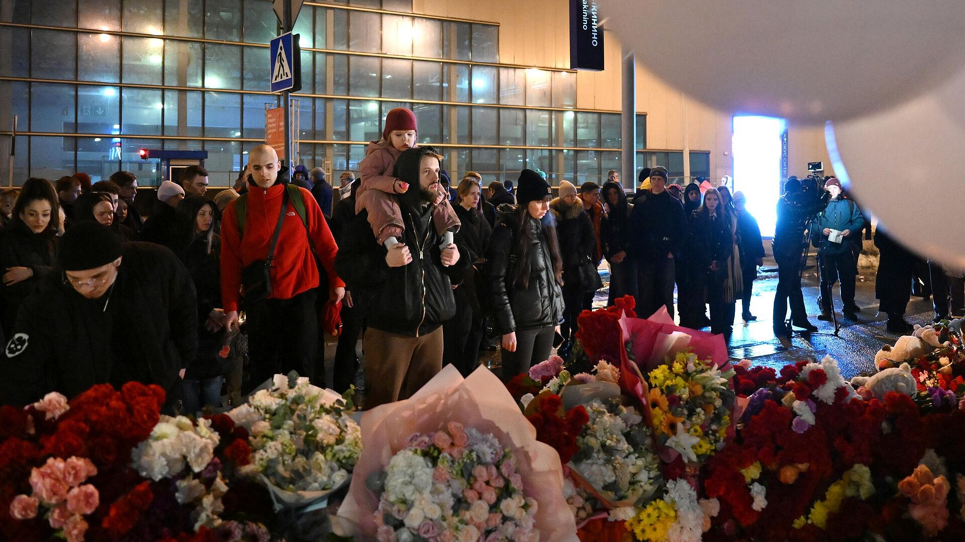В России объявили день траура по погибшим при теракте в "Крокусе"