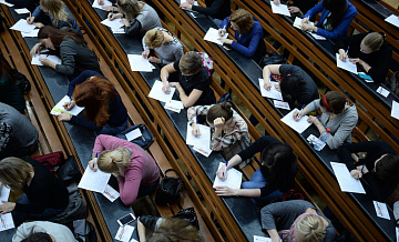 Преподаватели оценили учебник для вузов "История России" на четыре балла