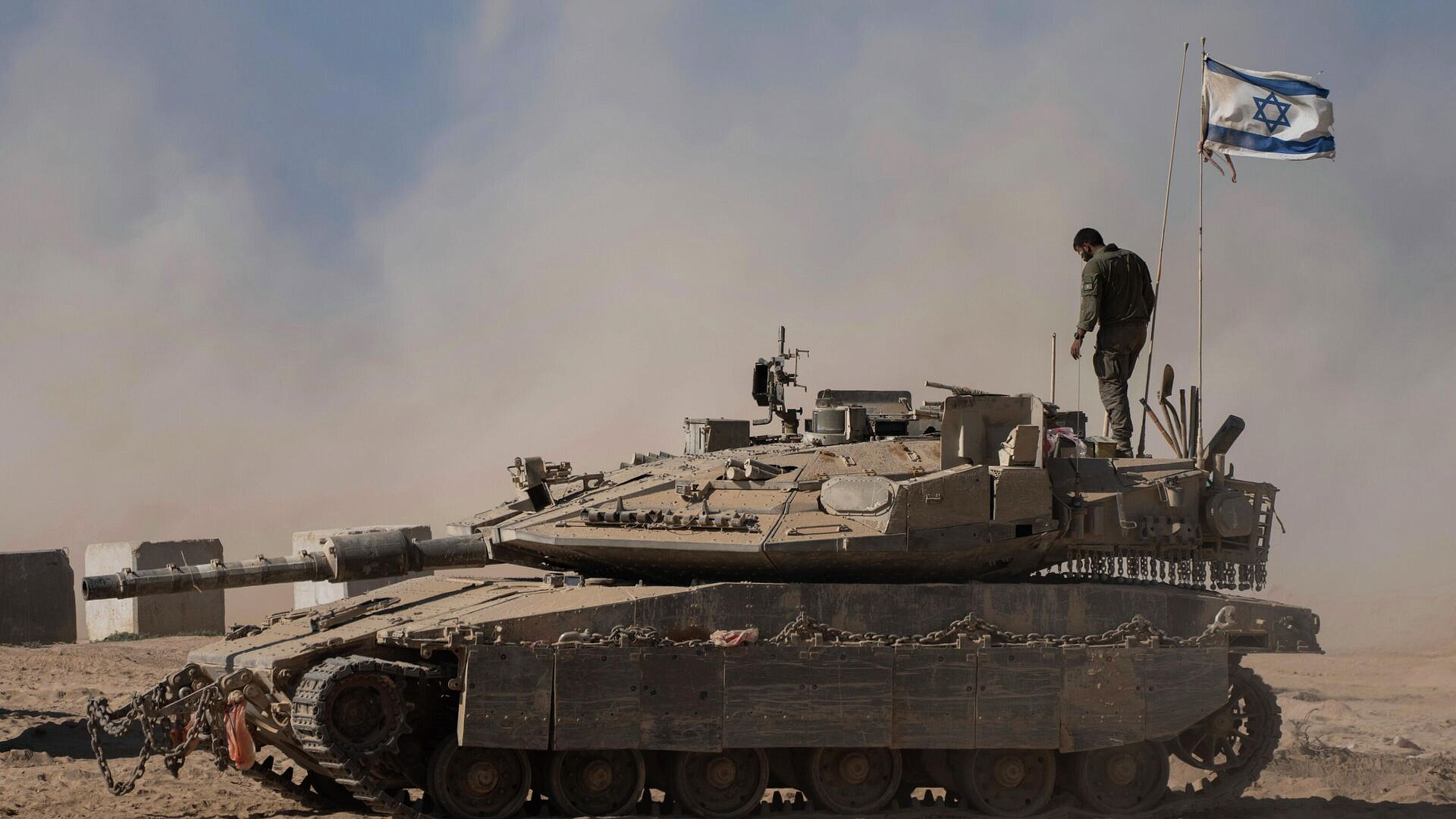 В иранском городе Исфахан прогремели взрывы