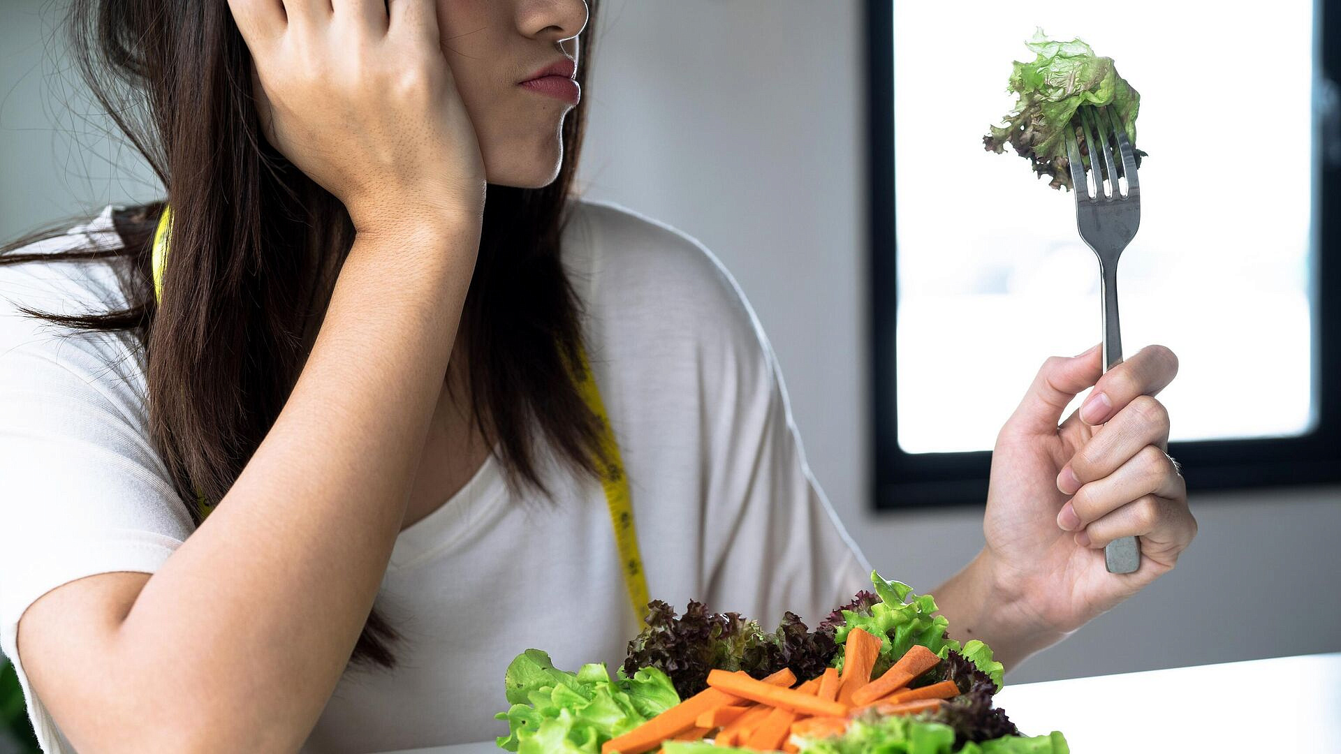 Врач назвала негативные последствия резкого похудения