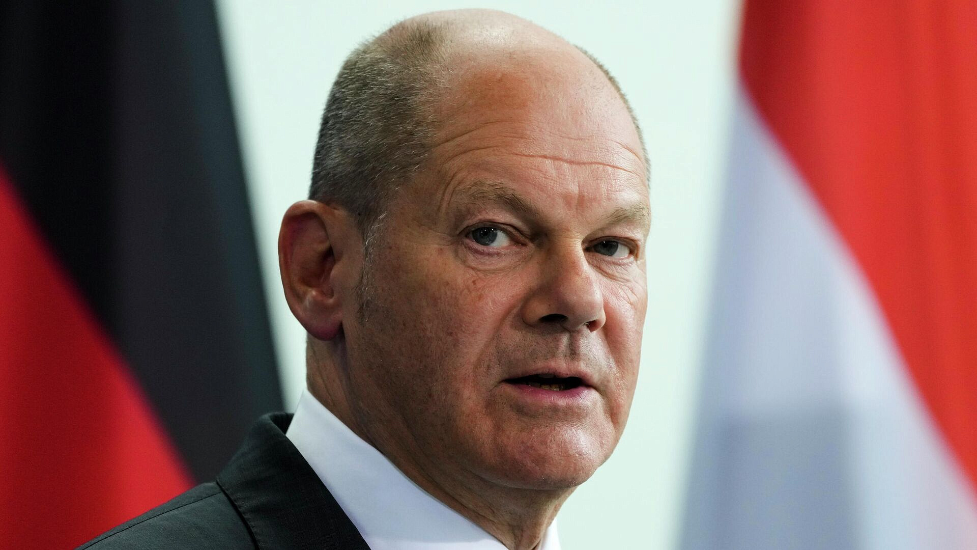 Шольц поздравил Карни с назначением на пост премьера Канады