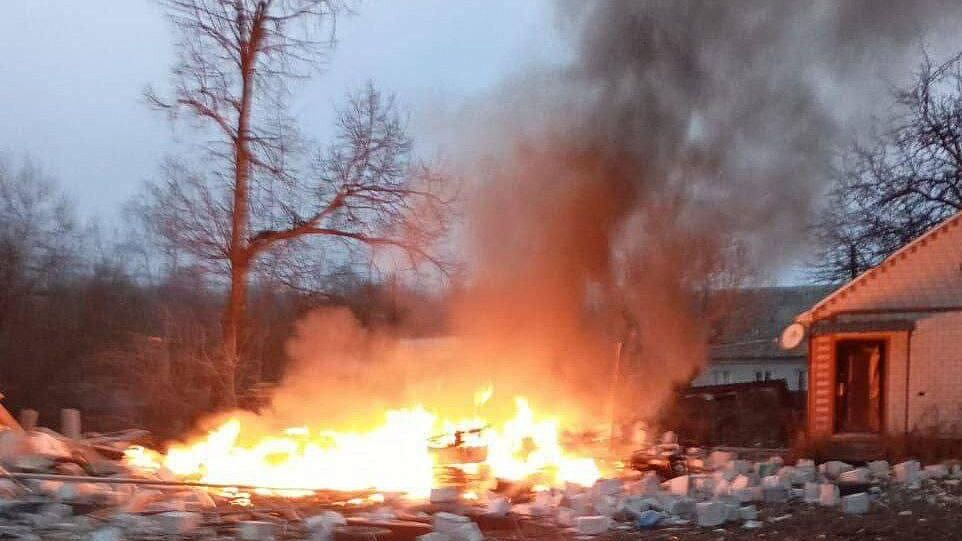 ВСУ обстреляли деревню в Курской области