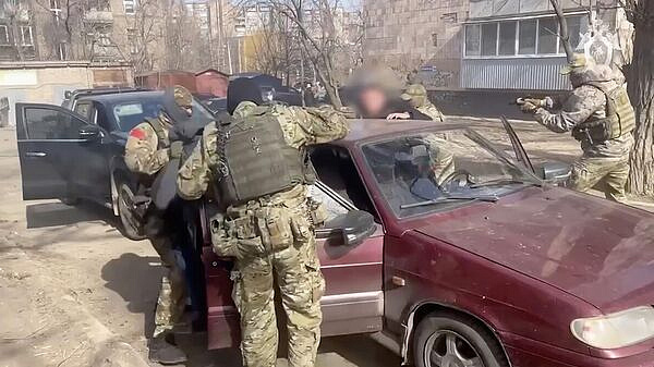 В Луганске задержали украинца за финансирование "Азова"*