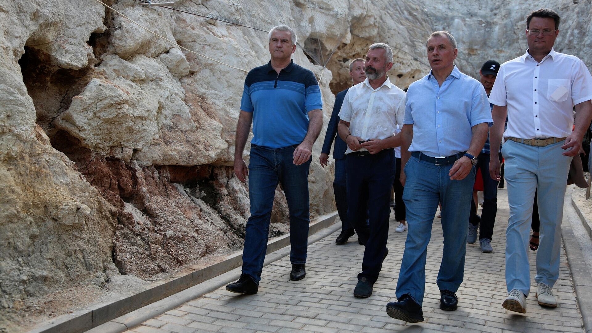 Аксенов назвал основные проекты дорожного строительства в Крыму