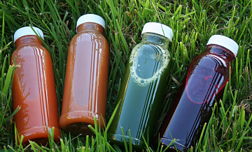 Врач предупредила об опасных побочных эффектах детокс-диет