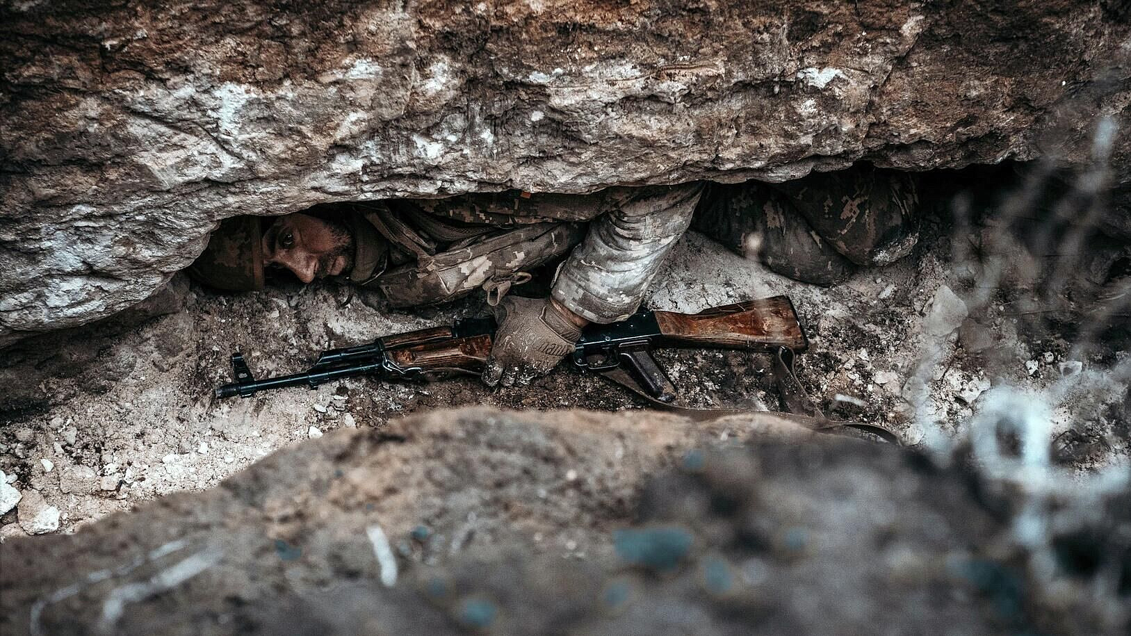 ВСУ в феврале-марте потеряли более трех тысяч боевиков, заявил Герасимов