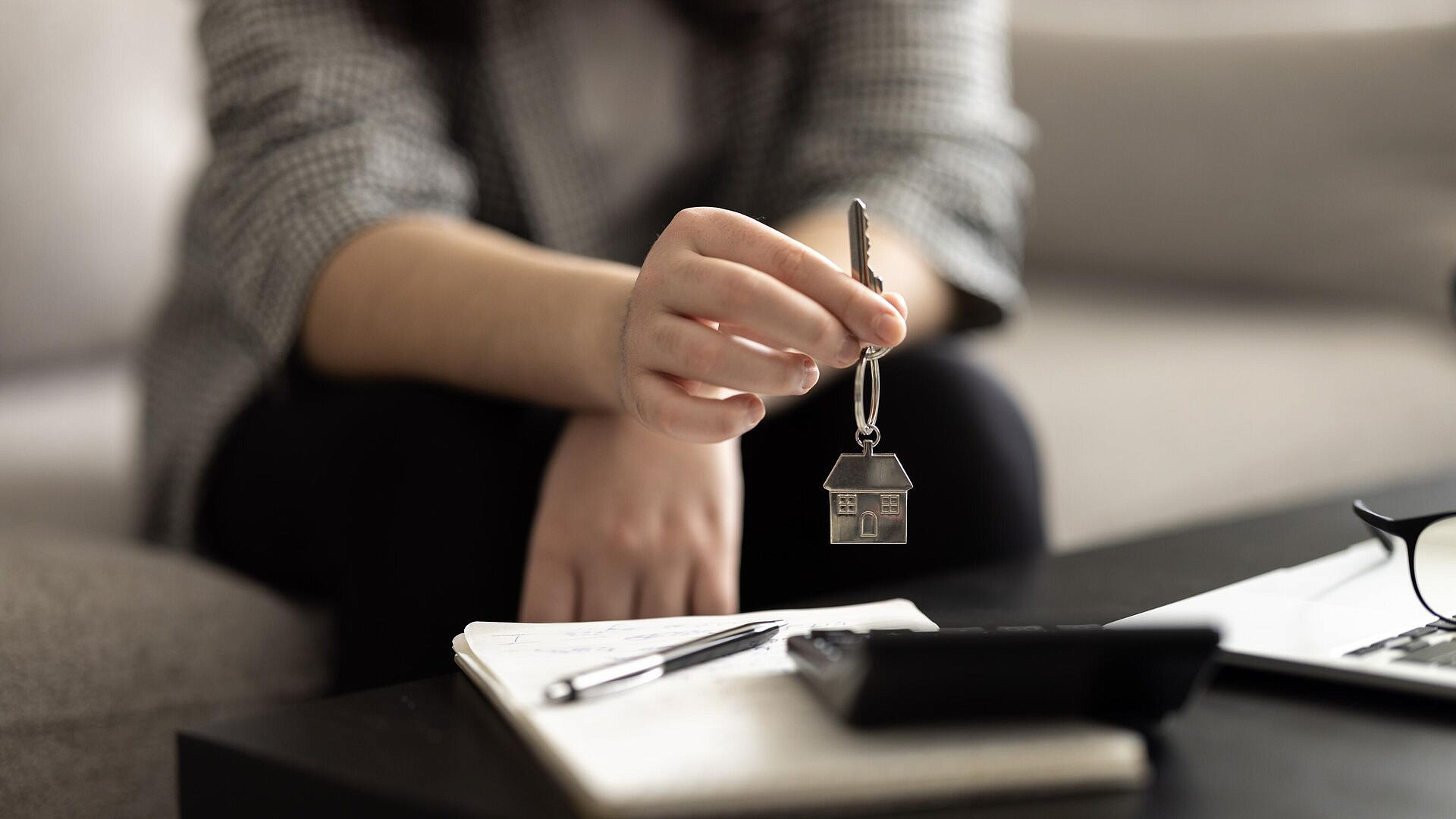 Жители Курской области смогут восстановить жилье на своих участках