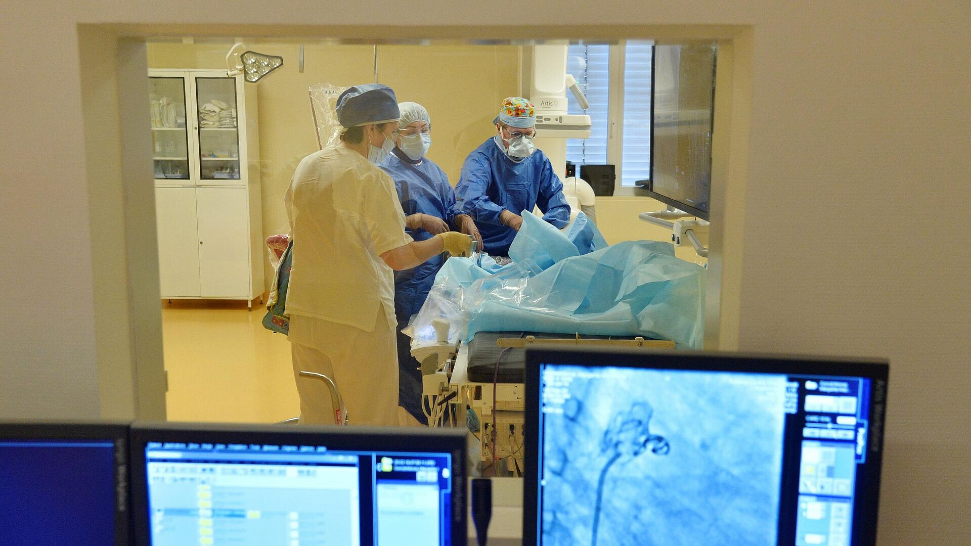 Хирурги госпиталя Бурденко спасли ногу раненому солдату из Дагестана