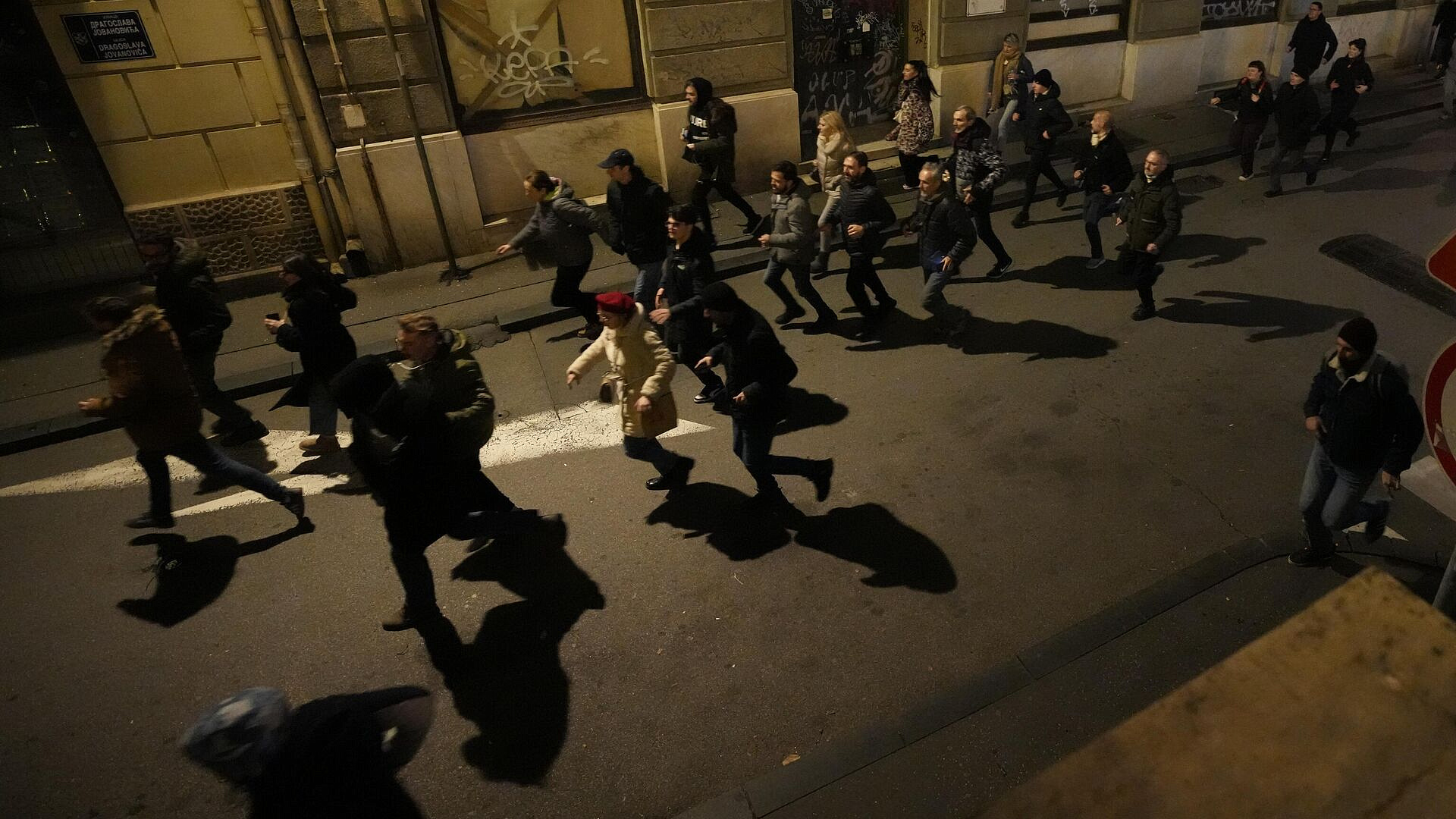 ������� ������ ��������� 18 ���������� ����������� � ������