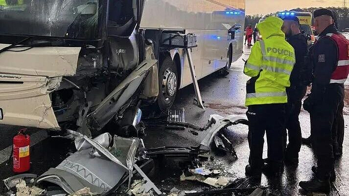 В Чехии 13 человек пострадали в ДТП с автобусом