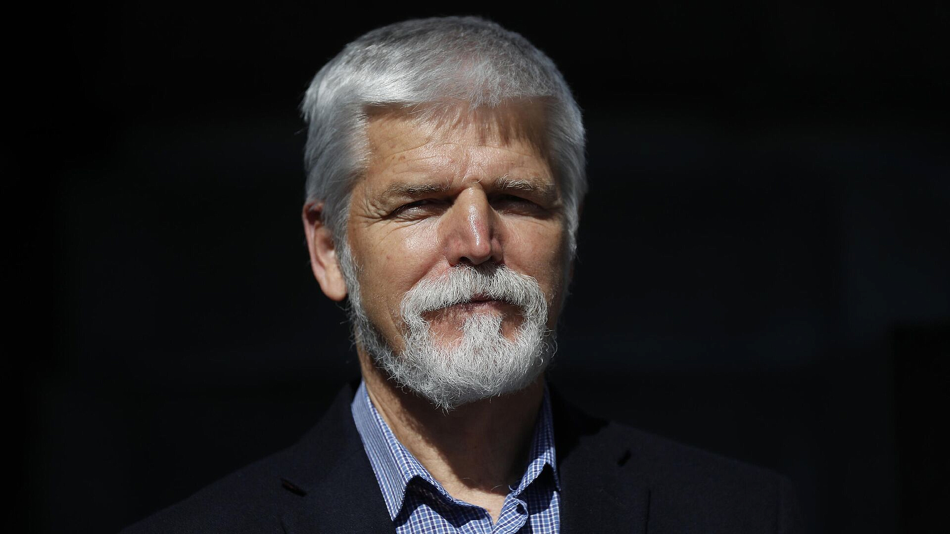 Президент Чехии призвал Европу противостоять России