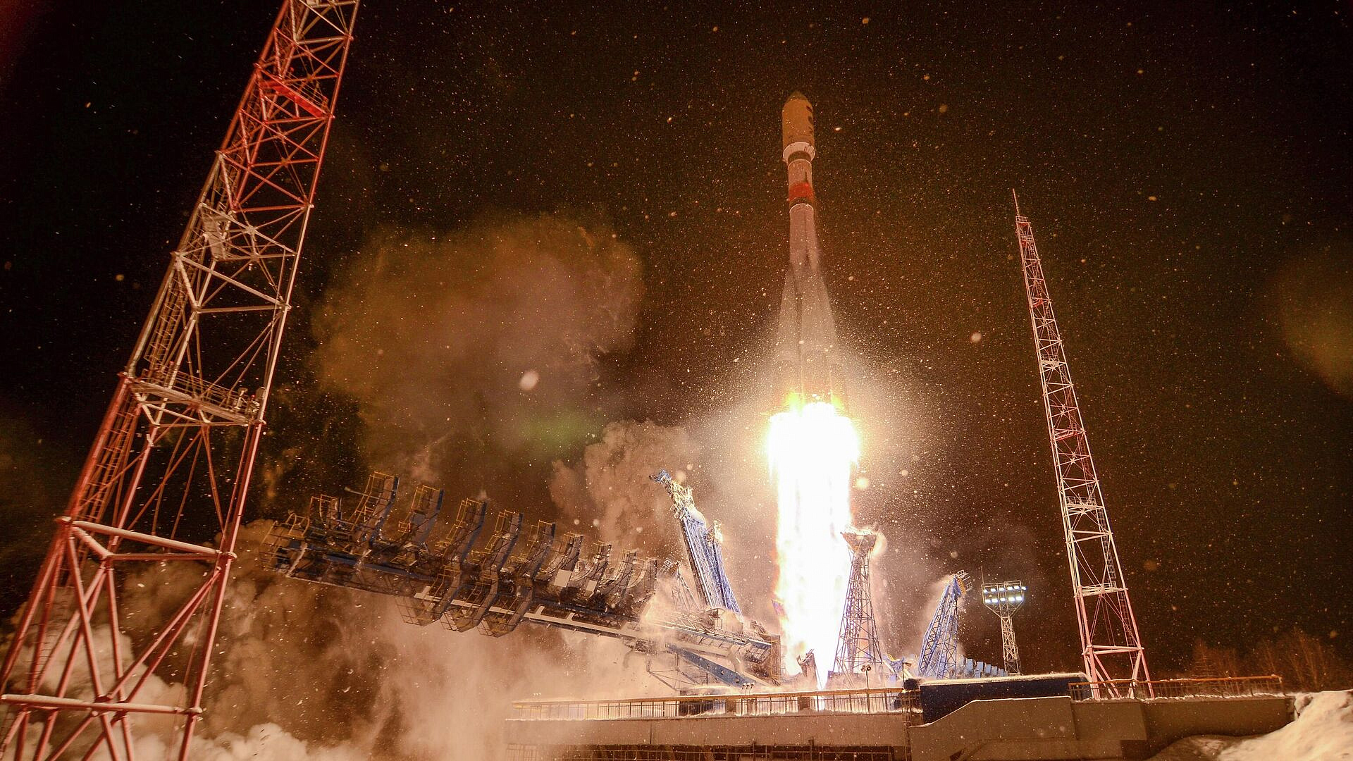 Ракета с военным спутником стартовала с Плесецка