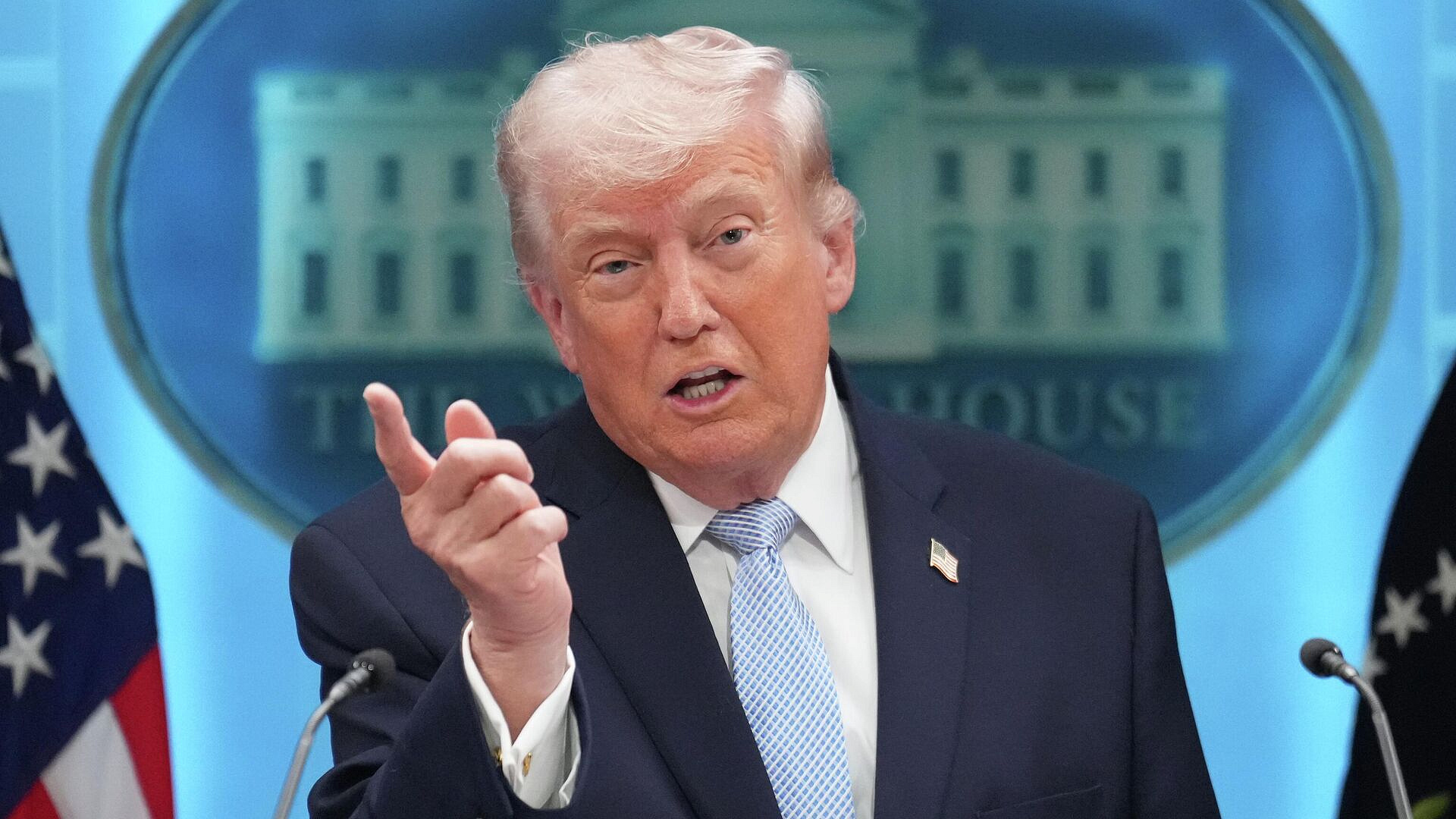 Открытие Ормуза сделает сделку с Ираном невозможной, заявил Трамп