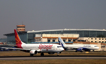 Индийские авиакомпании получили более ста ложных сообщений о бомбах