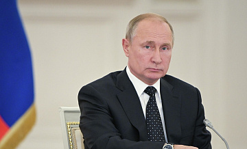 Путин поручил создать федеральный проект развития творческих индустрий