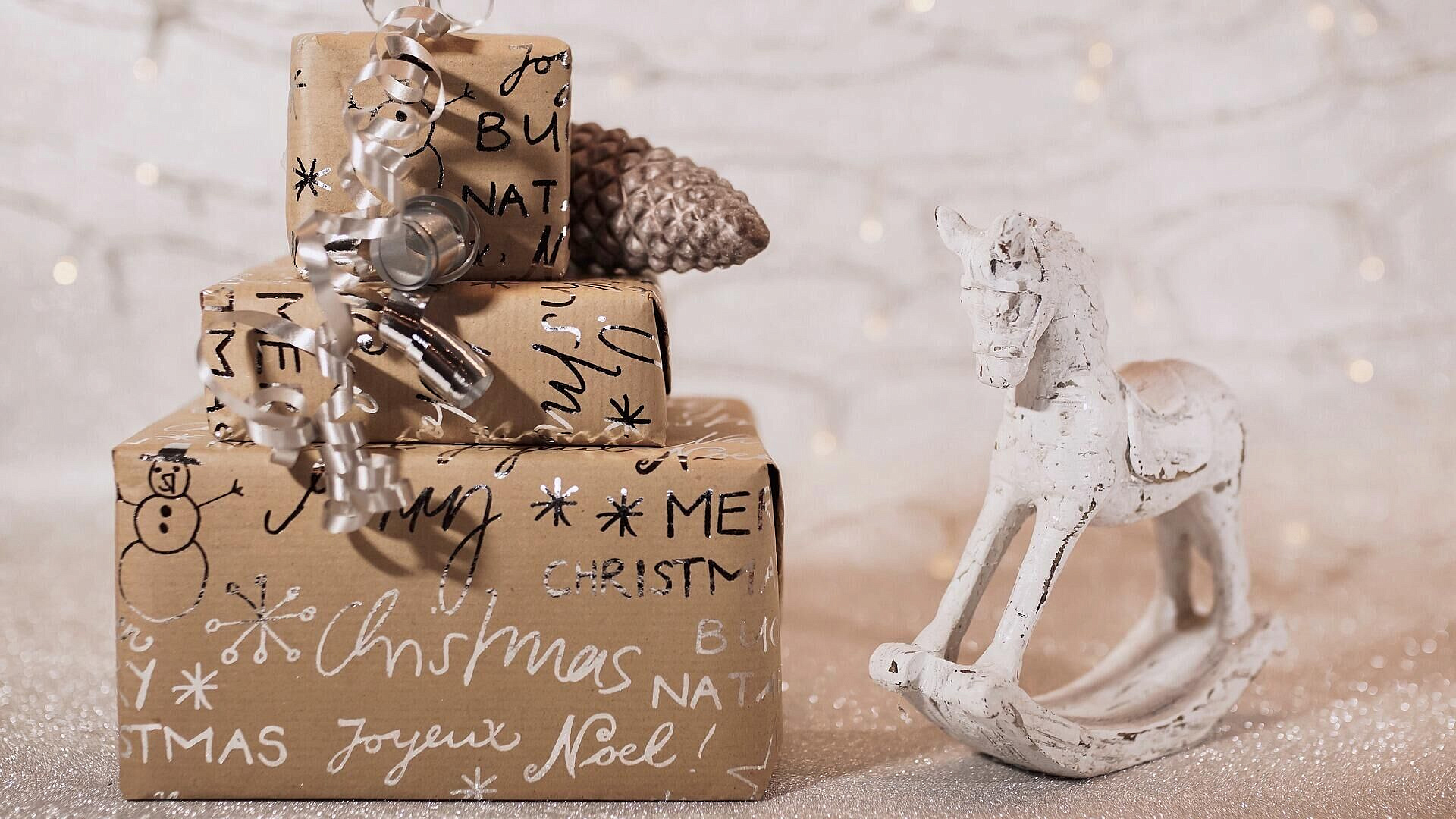 Россияне назвали самые неудачные новогодние подарки