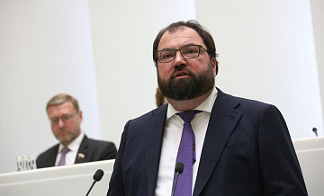 Шадаев рассказал о применении ИИ в системе образования