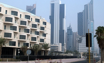 При ударе по объекту энергетики в Кувейте погиб человек