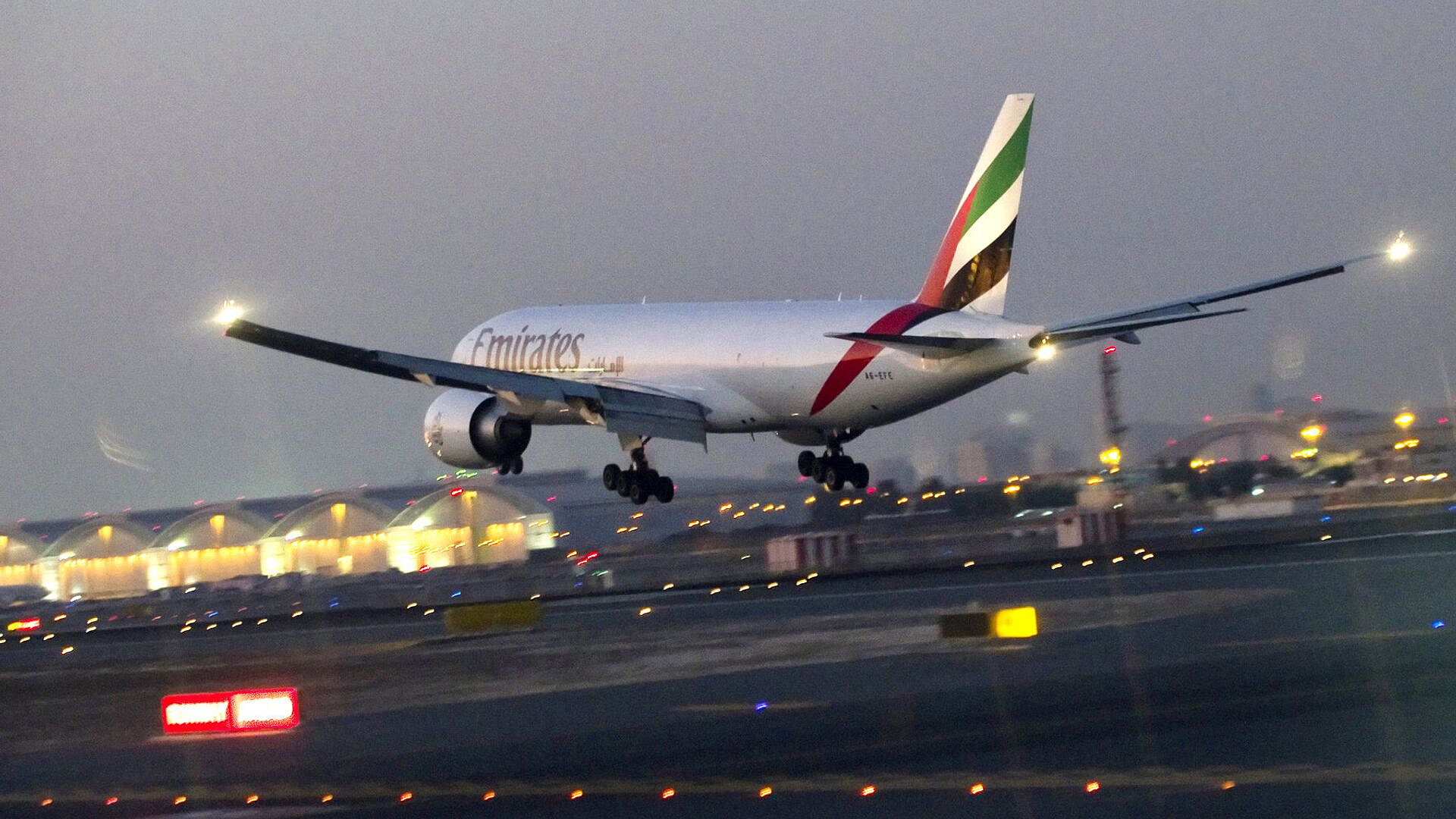 Иранцам запретили въезд и транзит через ОАЭ, сообщили СМИ