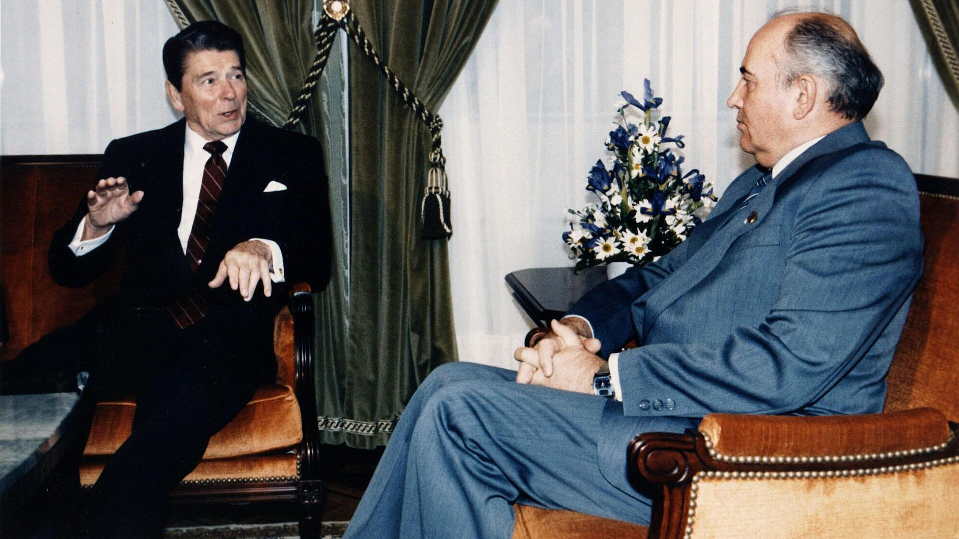 В Швейцарии продали виллу, где прошла встреча Горбачева и Рейгана