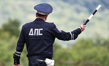 В Петербурге арестовали водителя, напавшего с топором на инспектора ДПС