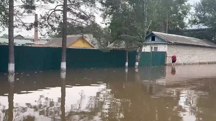 В Приморье остаются затопленными почти сто частных домов 