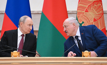 Лукашенко и Путин вместе уехали из Дворца Независимости Лукашенко и Путин вместе уехали из Дворца Независимости