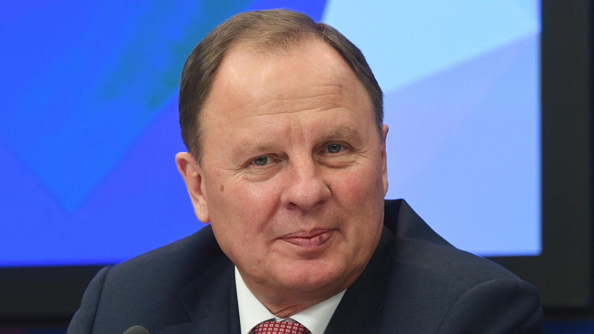 Глава "Офицеров России" назвал причину просьбы отменить концерт Арбениной