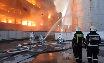 Пожарные ликвидировали открытое горение на комбинате в Барнауле