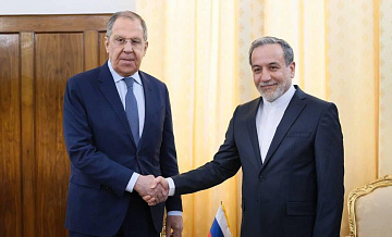 Лавров и Аракчи призвали отказаться от ударов по гражданским объектам