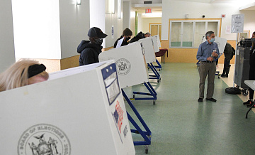 Американцы поддержали тестирование умственных способностей политиков