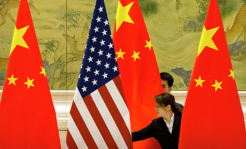 Постпред США при НАТО назвал КНР соперником Штатов