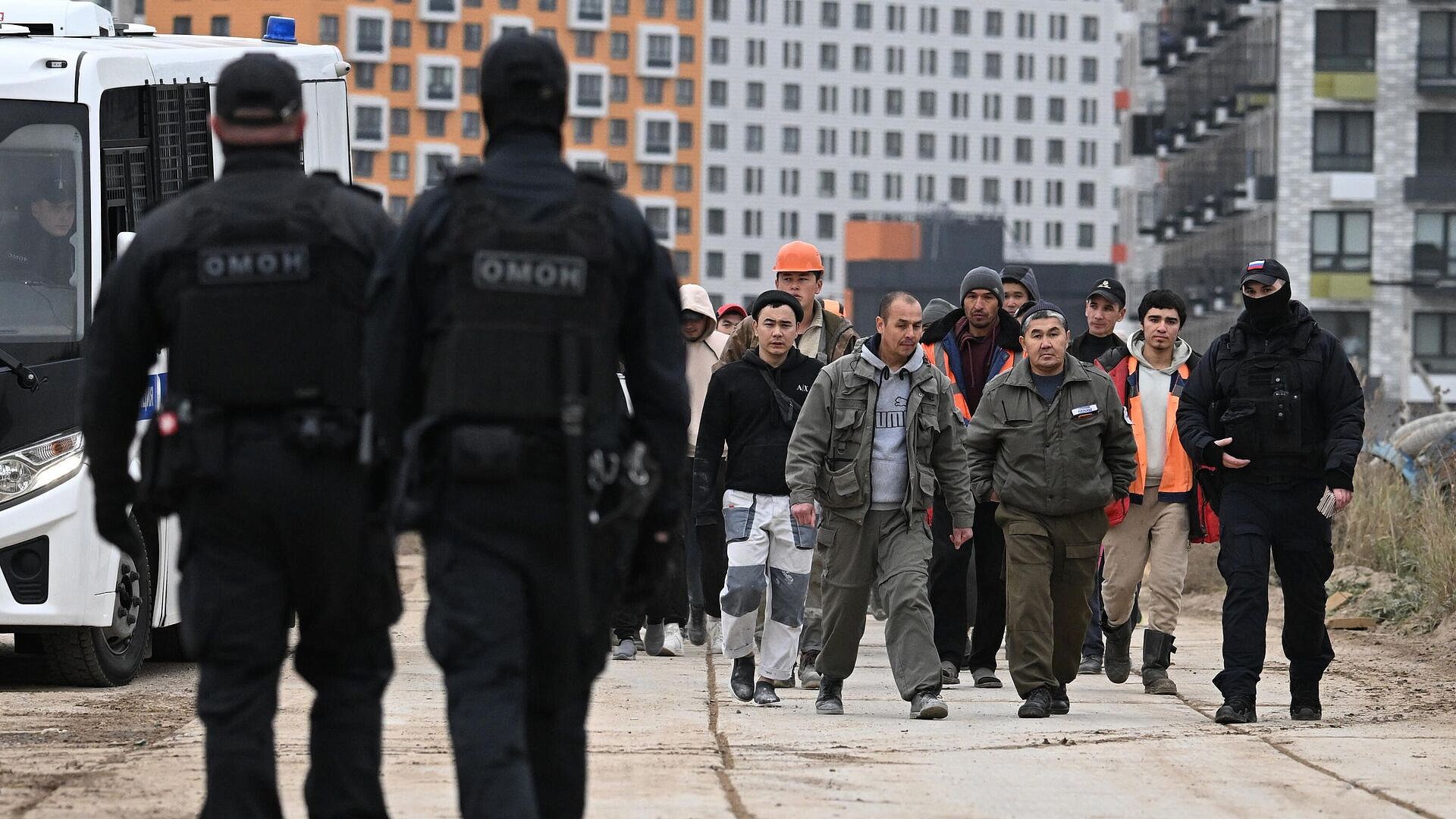 ����� 130 ��������� ��������� �� �������� � ������