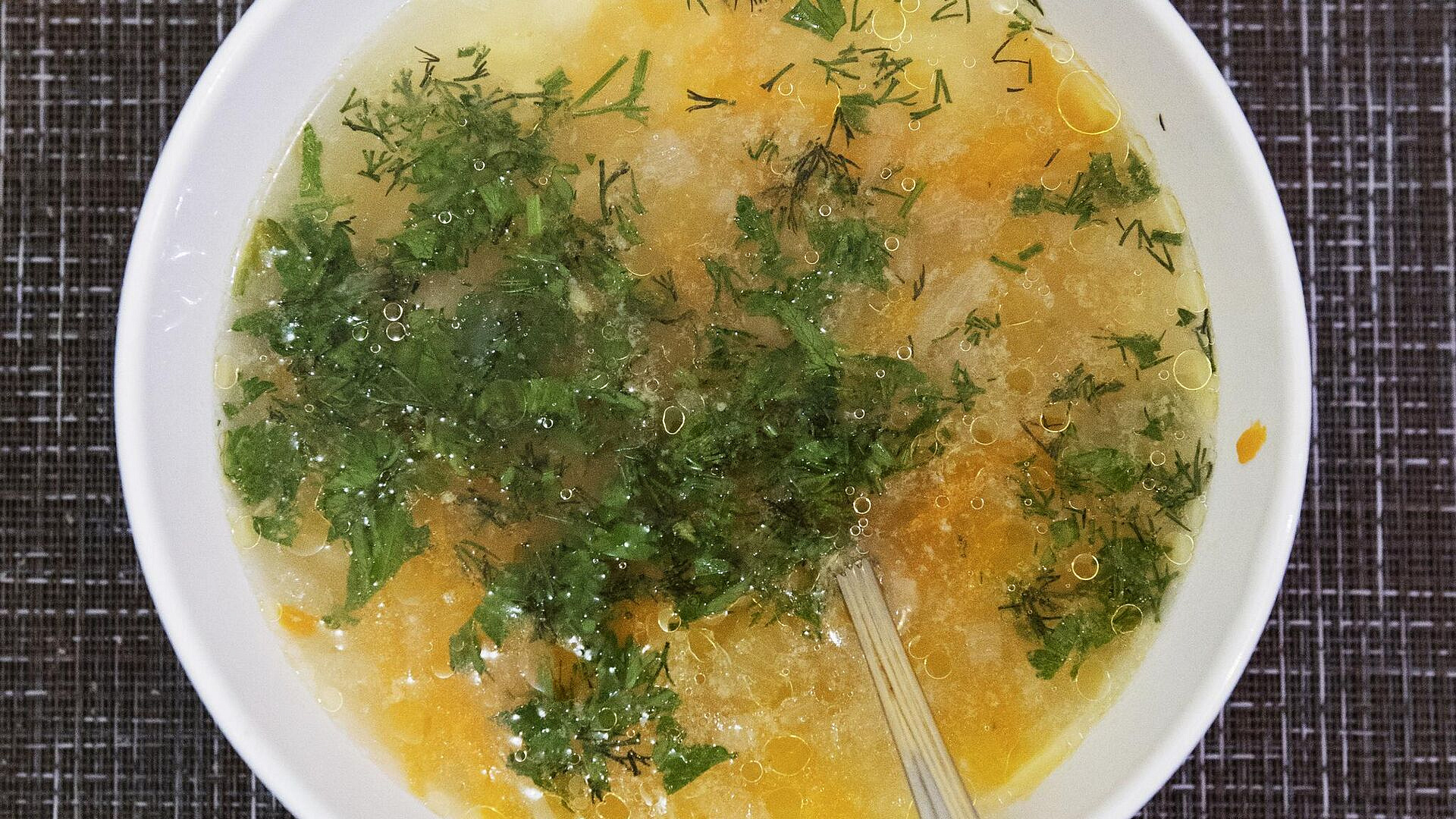 Врач рассказал, какие продукты помогут при простуде