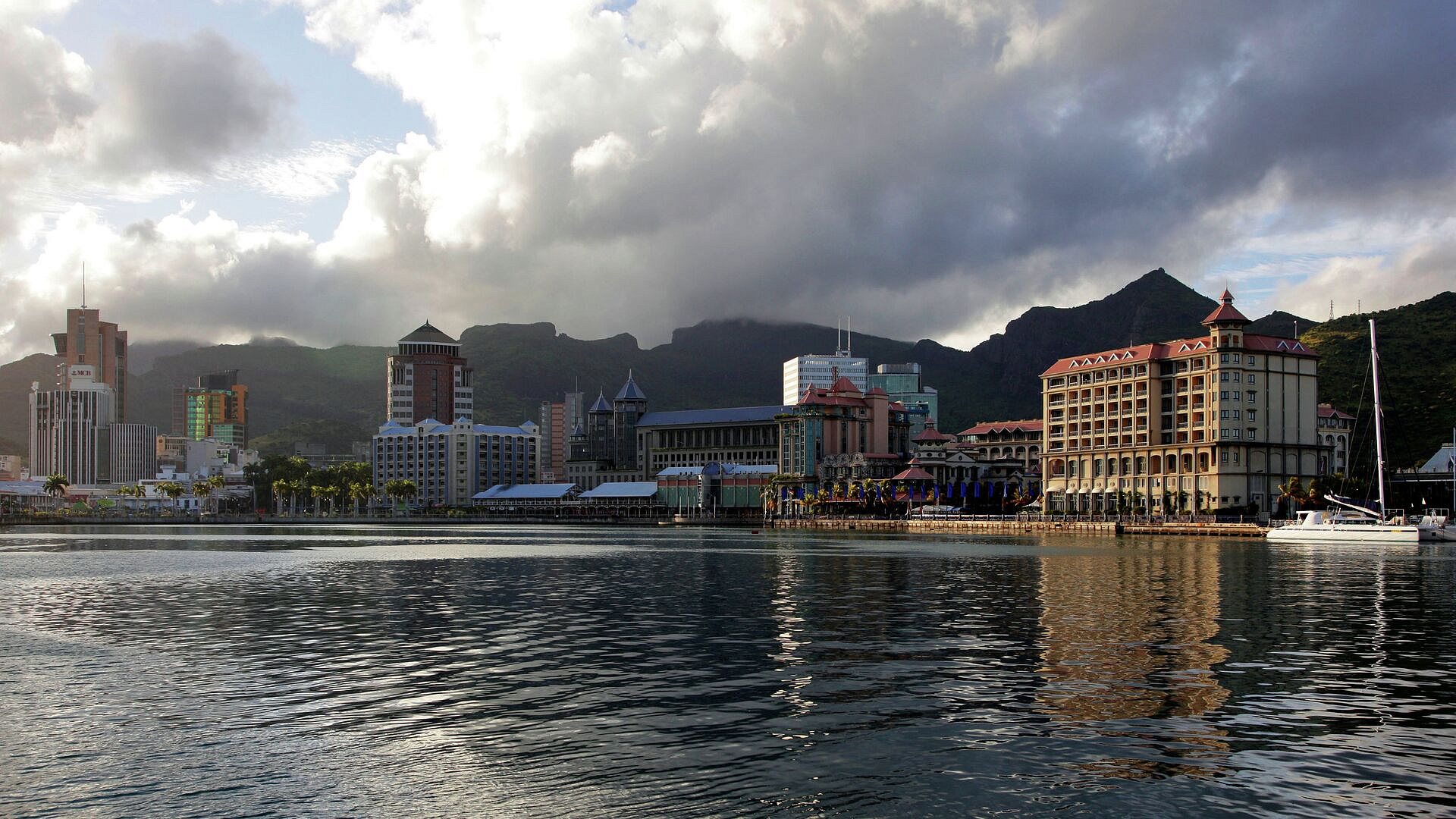 ������� �������� ������ � ���������� ������������� ������