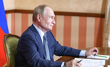 Путин рассказал, как поддерживает российский автопром