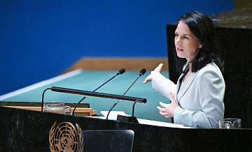 В Германии набросились на Бербок за ее визит в Киев