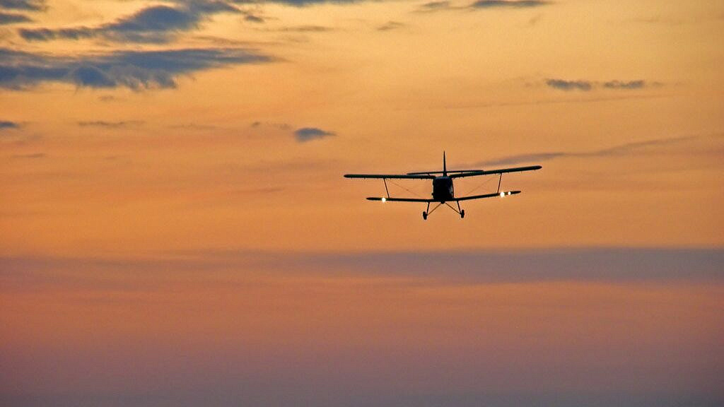 Наземная группировка спасателей прибыла к месту аварийной посадки Ан-2