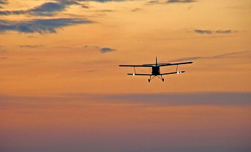 Наземная группировка спасателей прибыла к месту аварийной посадки Ан-2