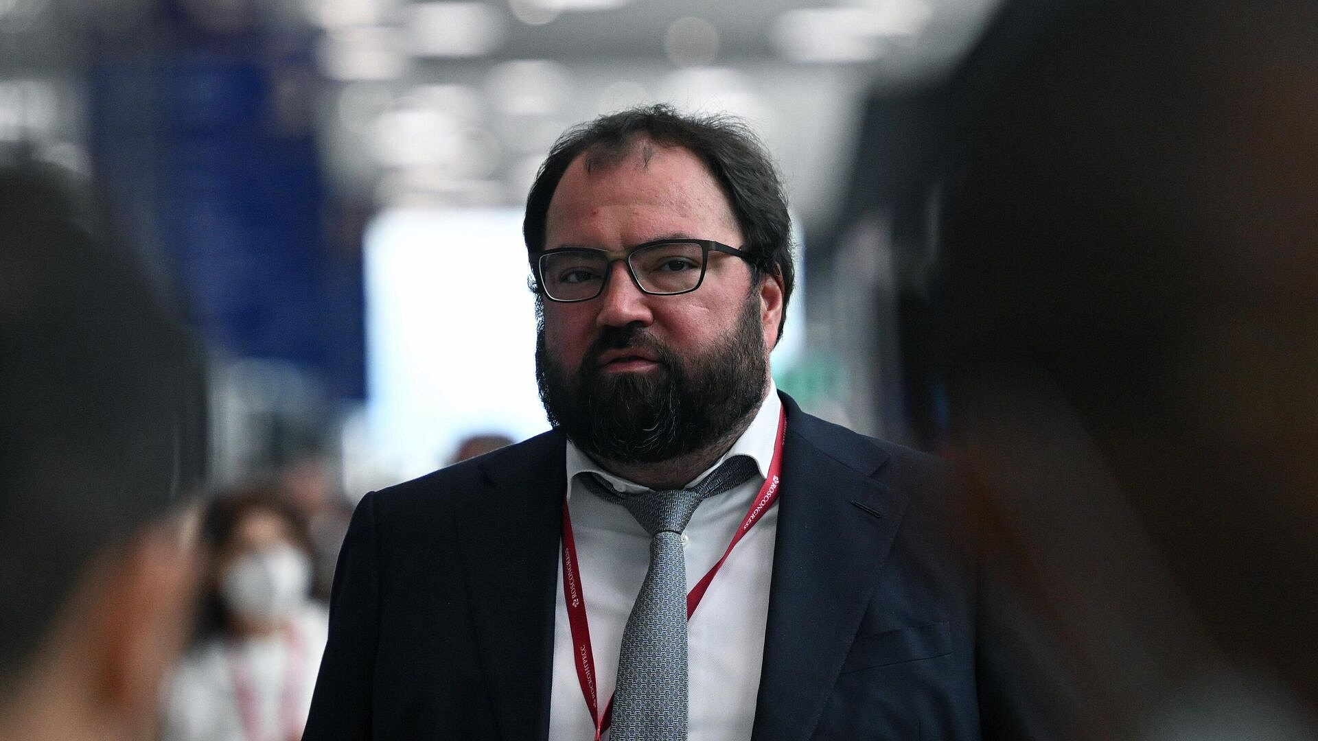 Шадаев рассказал о доступности некоторых госуслуг через умные колонки