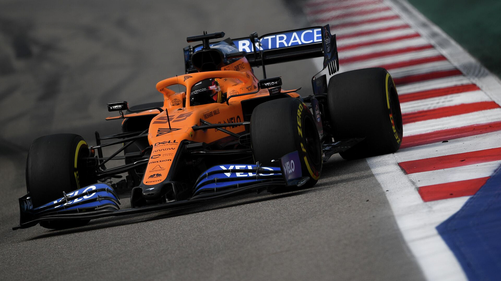 Стало известно, почему пилоты "Макларена" не стартовали на Гран-при Китая