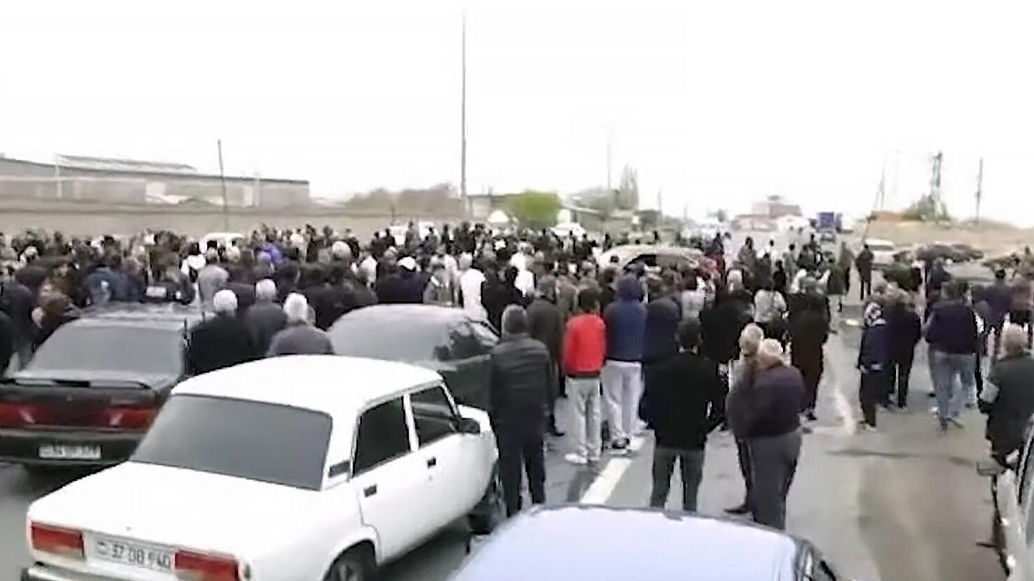 В Армении протестующие разблокировали ключевую автотрассу