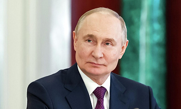 Путин во вторник может провести международный телефонный разговор Путин во вторник может провести международный телефонный разговор