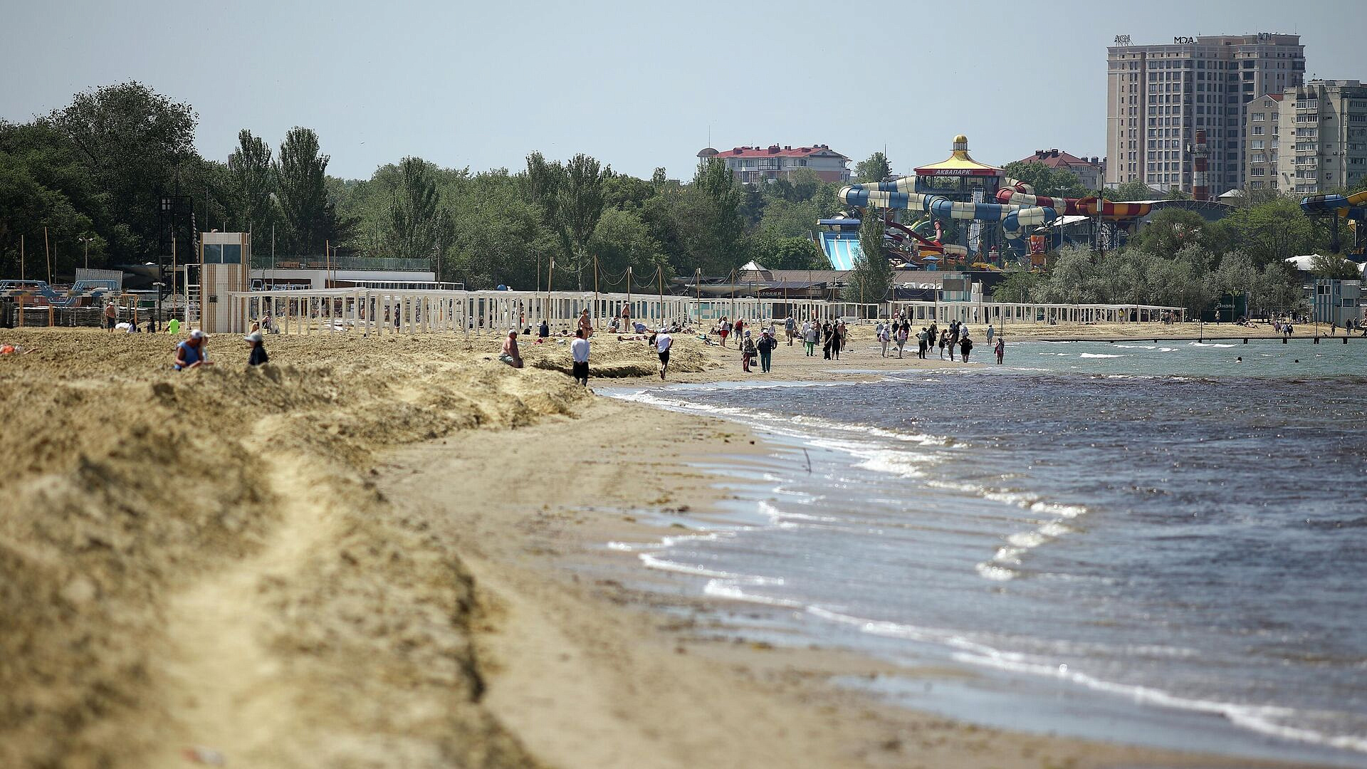 В Анапе участок береговой линии в 3,5 километра исключили из опасной зоны