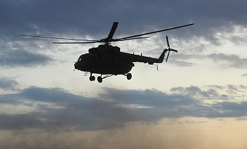 Ми-8 вынужденно сел на косе реки в Хабаровском крае