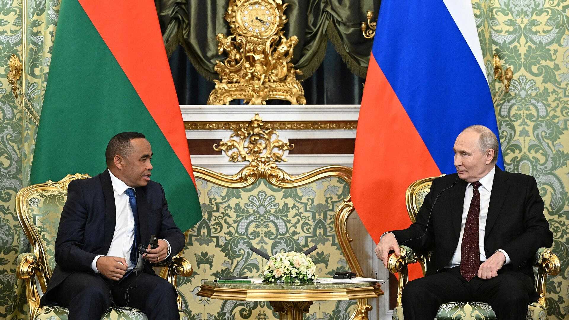 Путин отметил хорошие перспективы укрепления связей с Мадагаскаром