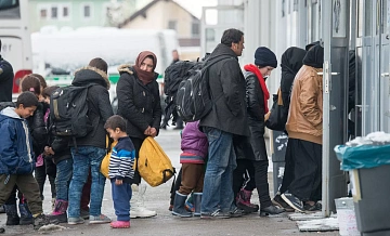 В ФРГ могут перестать выдавать наличные беженцам