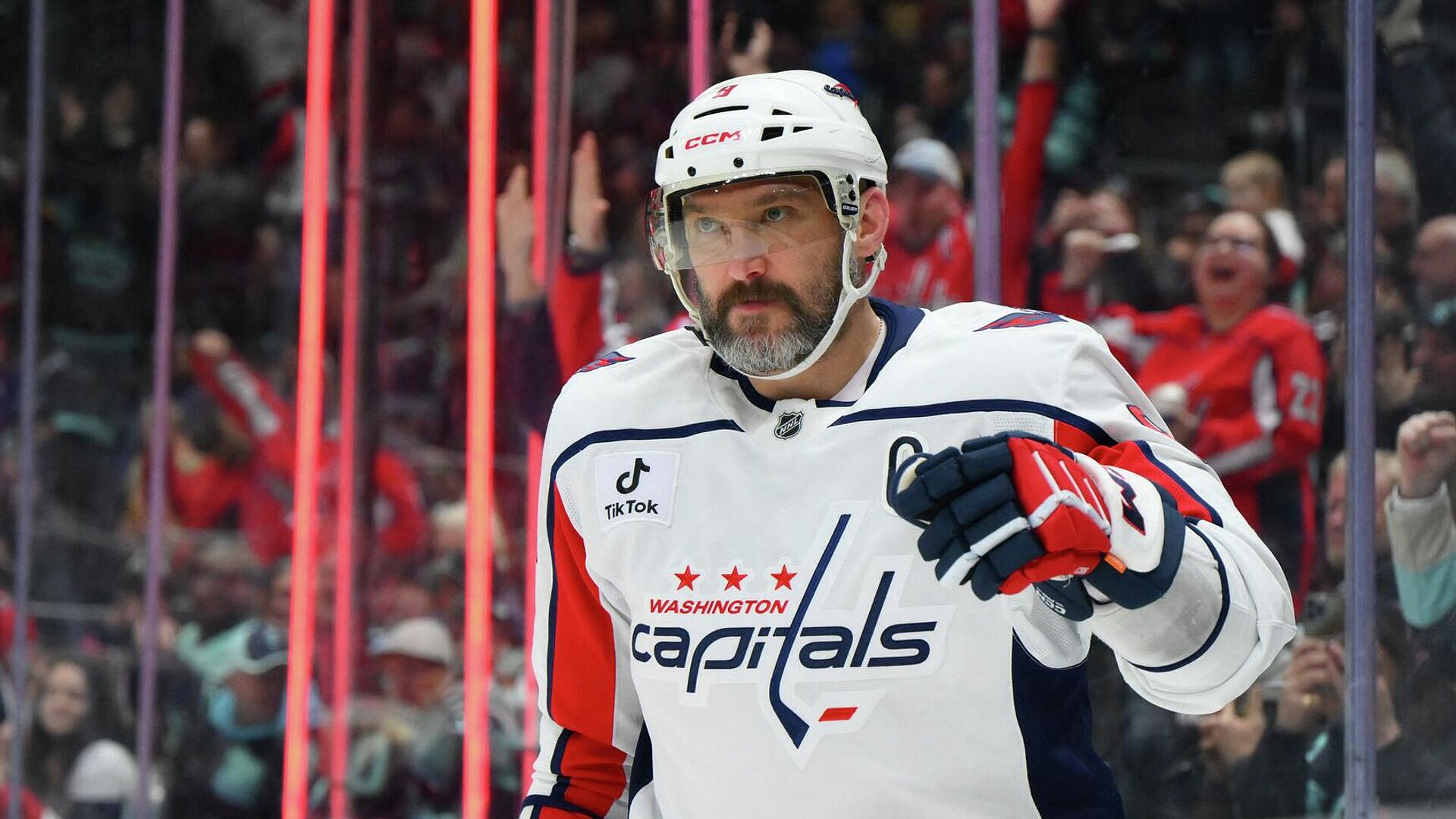 Овечкин забил 920-й гол в НХЛ и обновил снайперский рекорд лиги