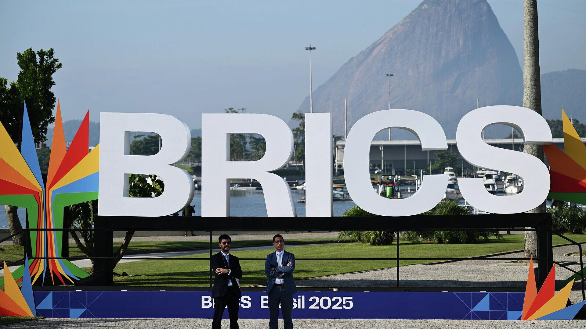 ����� ������ ����� ������������ ����������� �����������