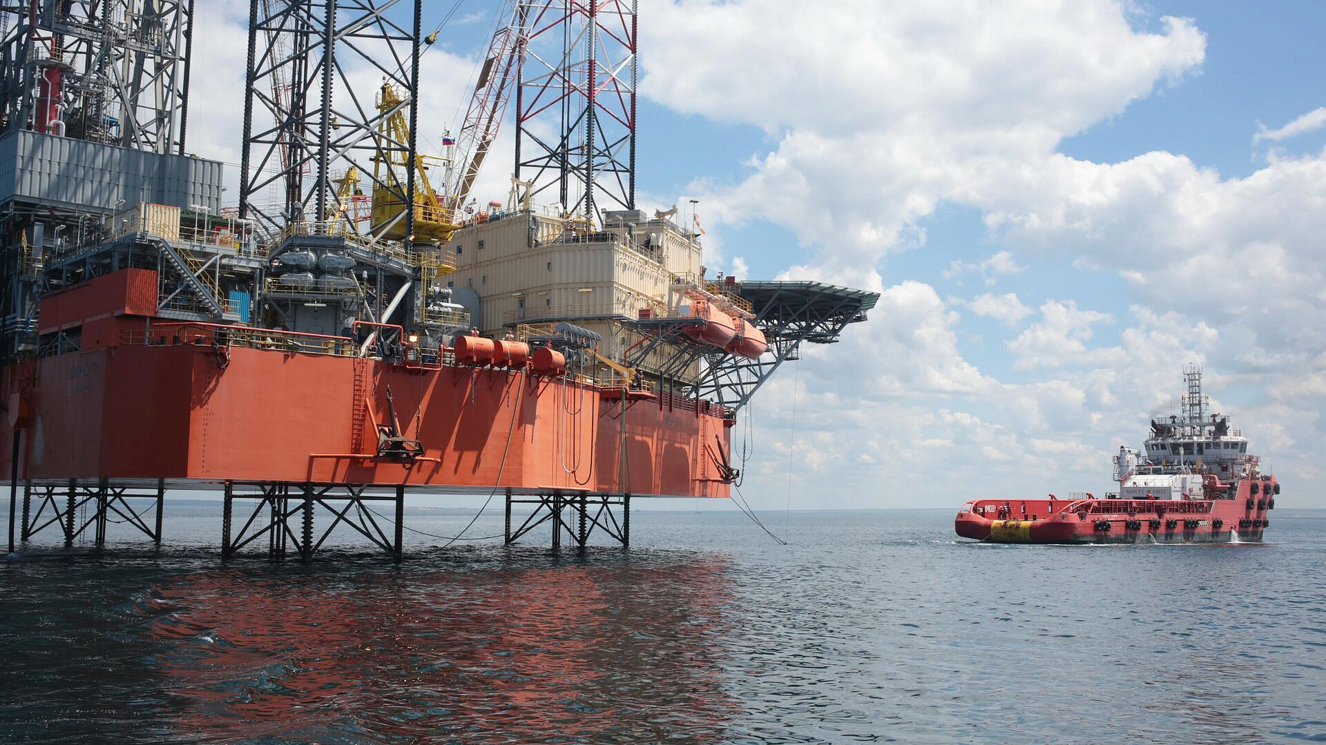 В Черном море сорвали попытку ВСУ захватить российскую буровую установку